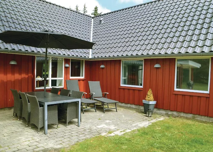 Pet Friendly In *